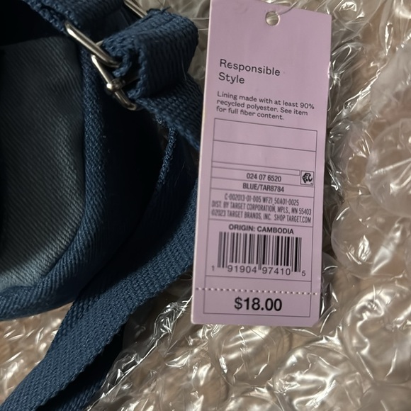 NWT light/dark denim patch Wild Fable crossbody purse using recycled materials. - Picture 8 of 8